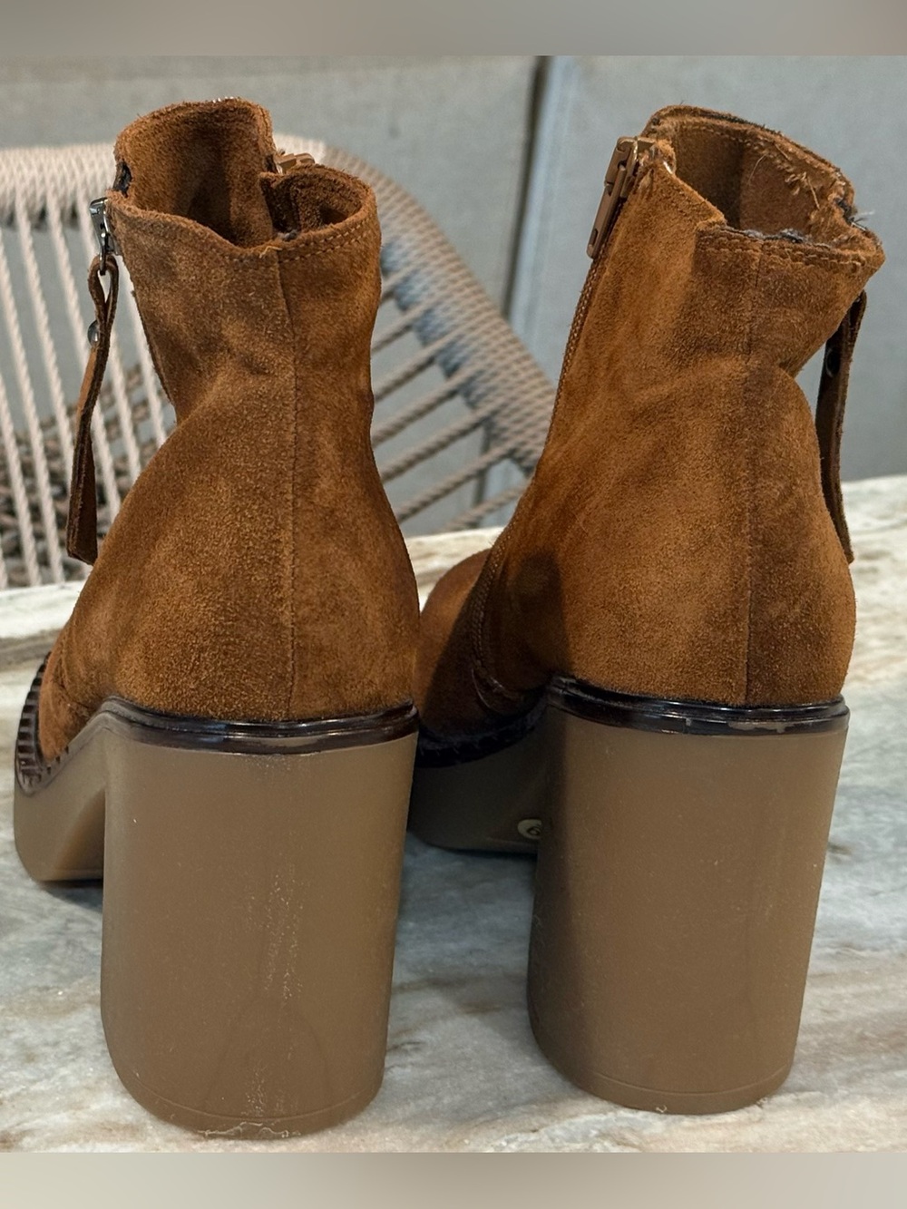 Women’s STEVE MADDEN Moby chunky cognac brown suede booties-Size 9 - Picture 5 of 8